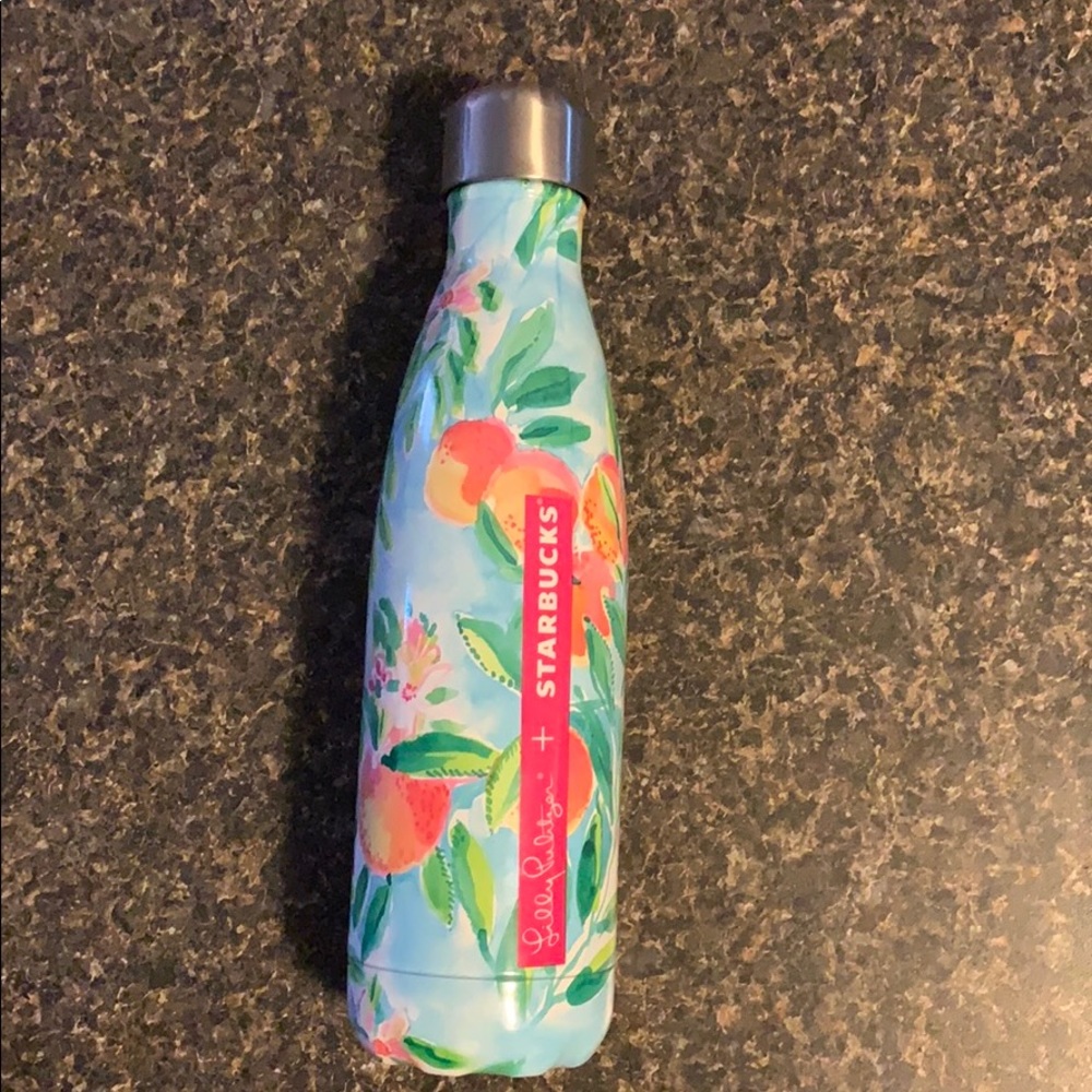 New Starbucks Swell insulated water bottle